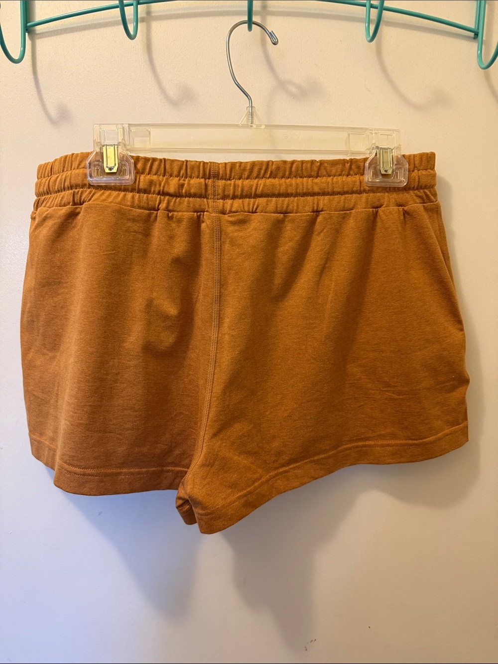 Vuori Women's Golden Mustard Halo Performance Shorts - Picture 6 of 10